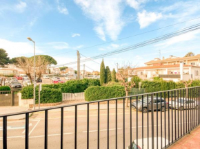 Apto. céntrico en Torroella de Montgrí, gran terraza, barbacoa, A/C, wifi, parking - ES-89-131